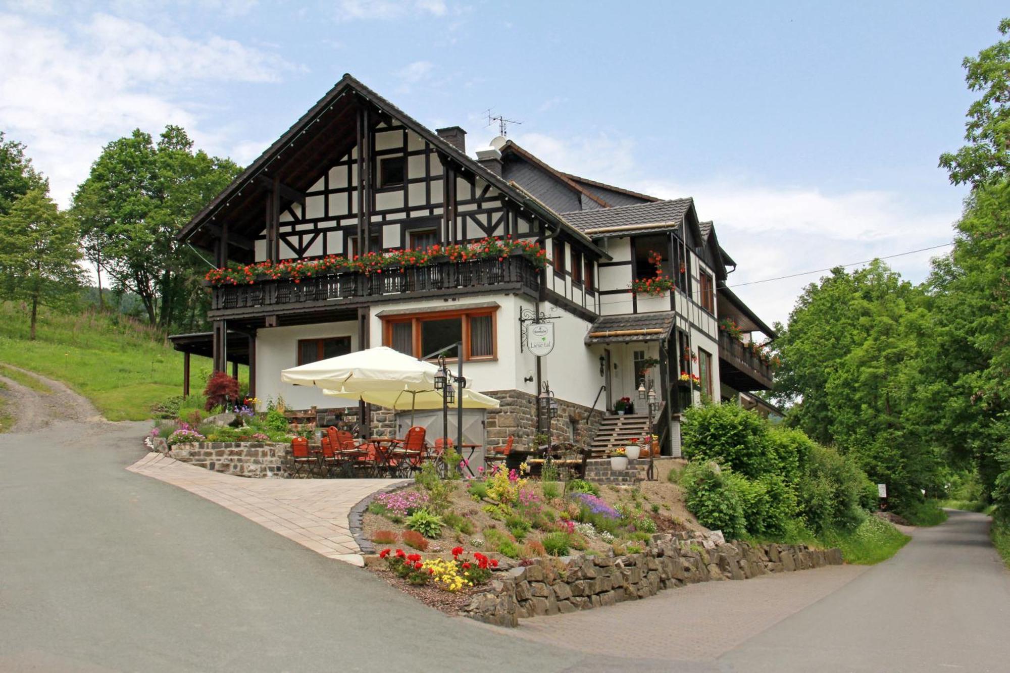 Landidyll Landhaus Liesetal Hallenberg Eksteriør billede